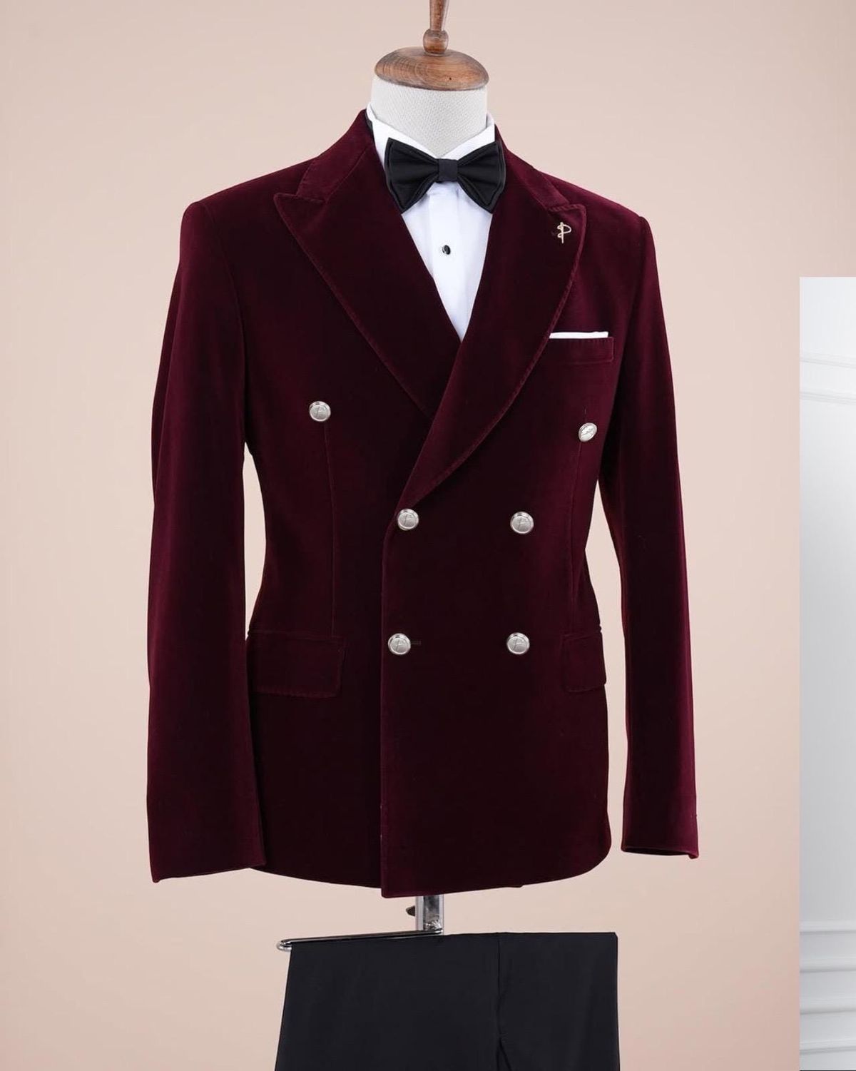 velvet-suit 5