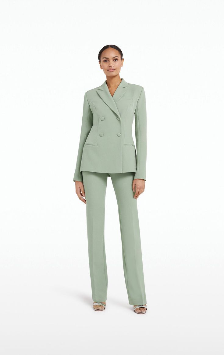 women-suit-3 3